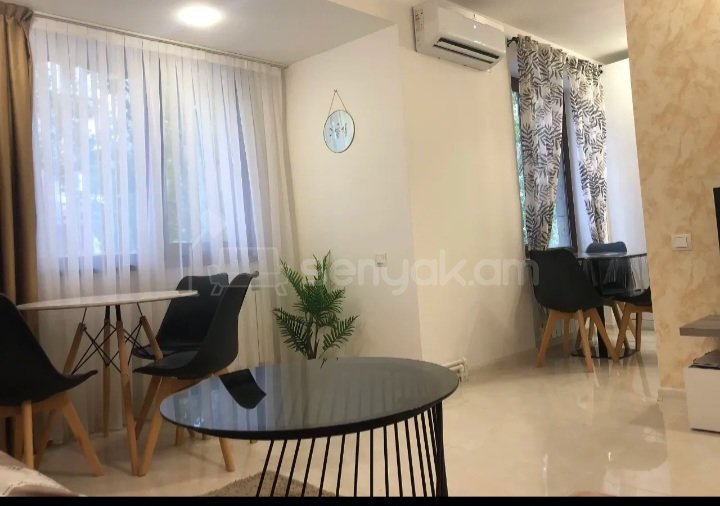 2 Սենյականոց Բնակարան Քարե Շենքում, 45քմ, 3/5 հարկ, Դիզայներական Վերանորոգված