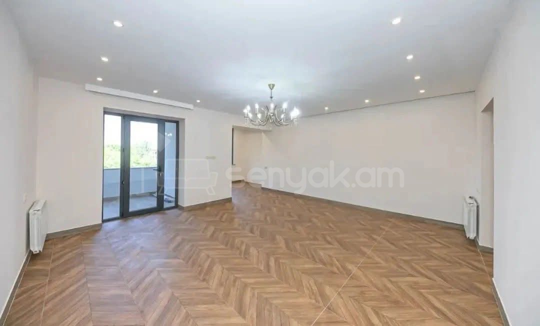 3 Սենյականոց Բնակարան Քարե Շենքում, 78քմ, 3/5 հարկ, Դիզայներական Վերանորոգված