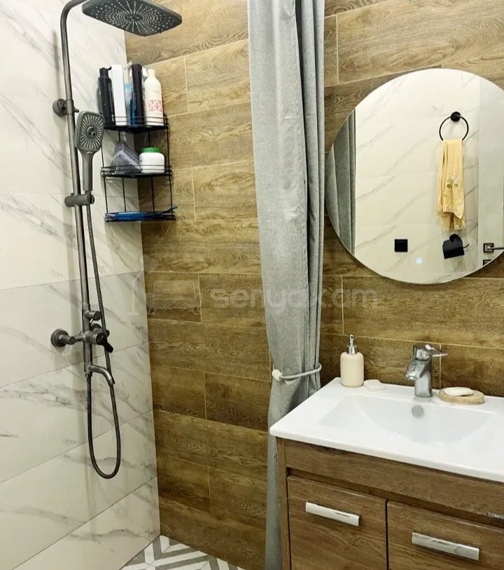 3 Սենյականոց Բնակարան Քարե Շենքում, 70քմ, 4/4 հարկ, Կապիտալ Վերանորոգված