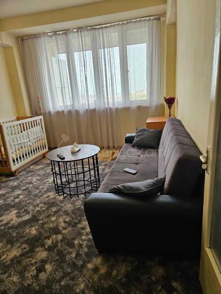 1 Սենյականոց Բնակարան, 42քմ, 6/9 հարկ, Նորմալ Վիճակում