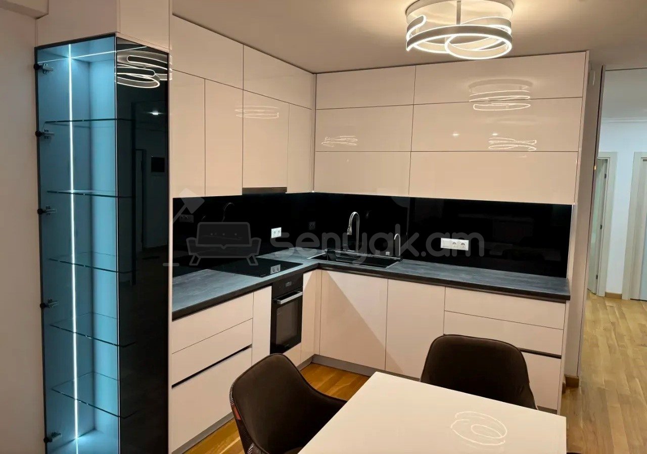 3 Սենյականոց Բնակարան, 80քմ, 8/9 հարկ, Դիզայներական Վերանորոգված