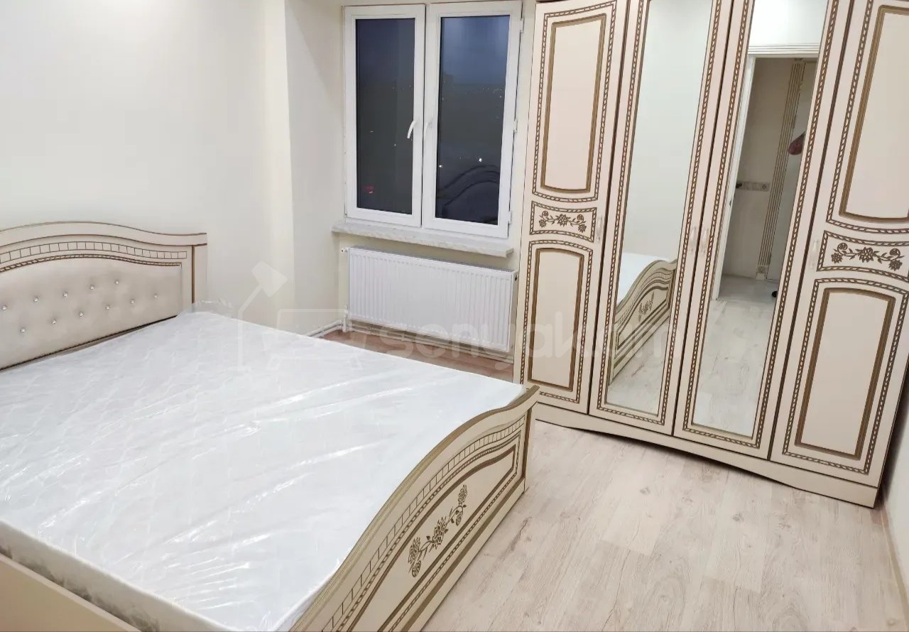 3 Սենյականոց Բնակարան Քարե Շենքում, 78քմ, 8/9 հարկ, Դիզայներական Վերանորոգված, Կահավորված