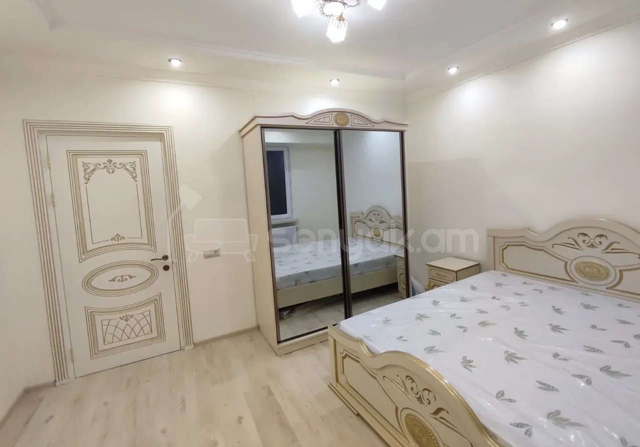 3 Սենյականոց Բնակարան Քարե Շենքում, 78քմ, 8/9 հարկ, Դիզայներական Վերանորոգված, Կահավորված