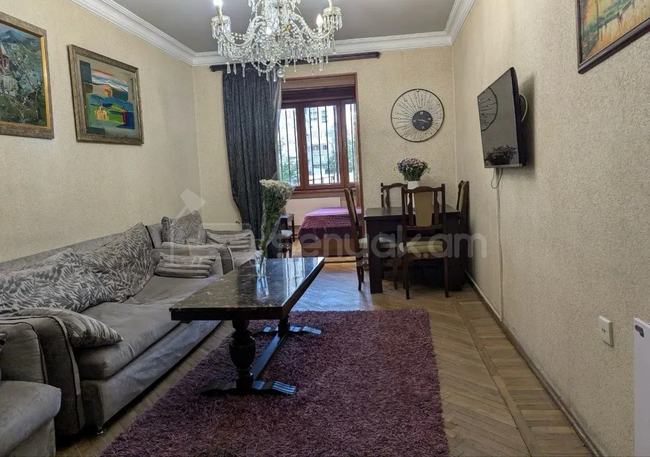2 Սենյականոց Բնակարան Քարե Շենքում, 58քմ, 2/5 հարկ, Կապիտալ Վերանորոգված, Կահավորված, Արևկող
