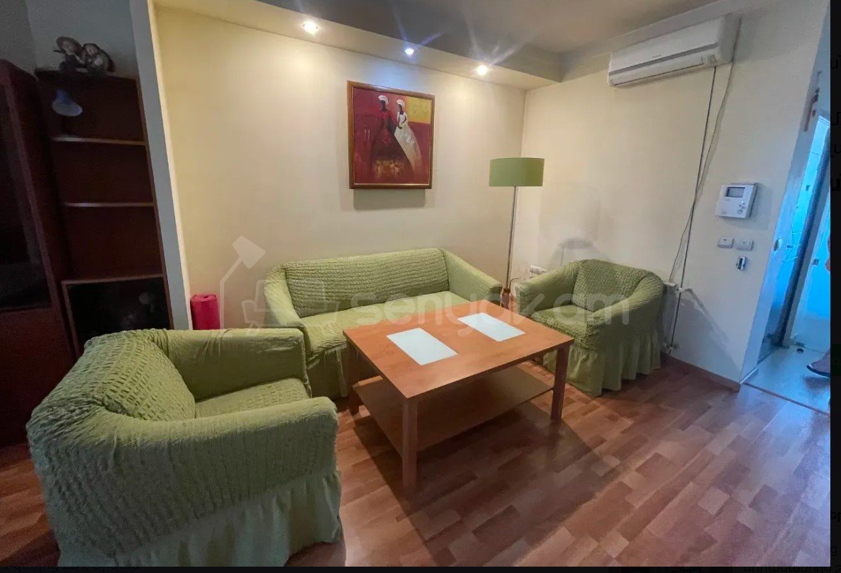 2 Սենյականոց Բնակարան Քարե Շենքում, 50քմ, 2/4 հարկ, Կապիտալ Վերանորոգված, Կահավորված