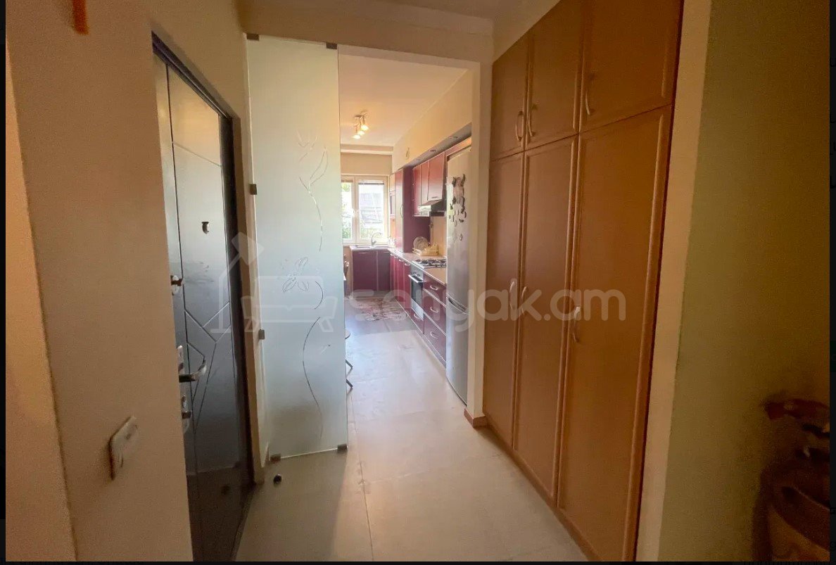 2 Սենյականոց Բնակարան Քարե Շենքում, 50քմ, 2/4 հարկ, Կապիտալ Վերանորոգված, Կահավորված