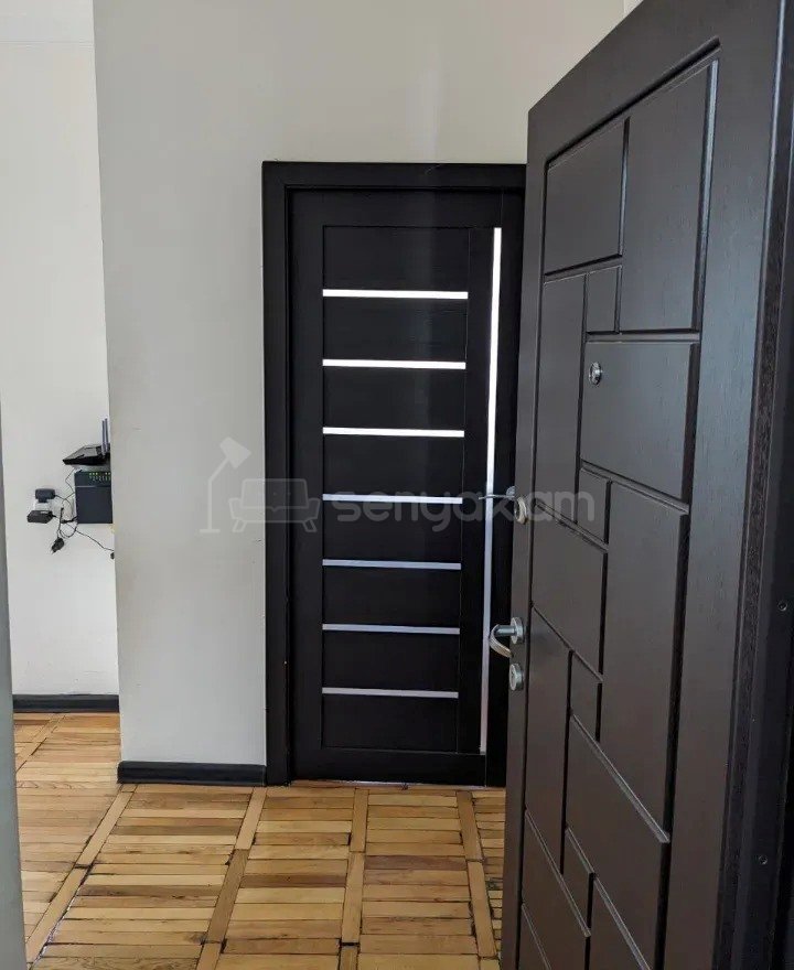 3 Սենյականոց Բնակարան Քարե Շենքում, 82քմ, 6/6 հարկ, Կապիտալ Վերանորոգված, Կահավորված, Արևկող