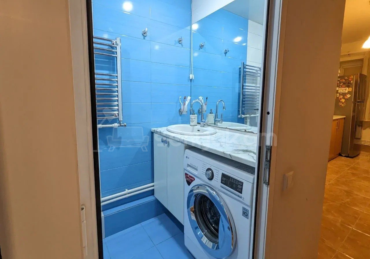 3 Սենյականոց Բնակարան Քարե Շենքում, 82քմ, 6/6 հարկ, Կապիտալ Վերանորոգված, Կահավորված, Արևկող