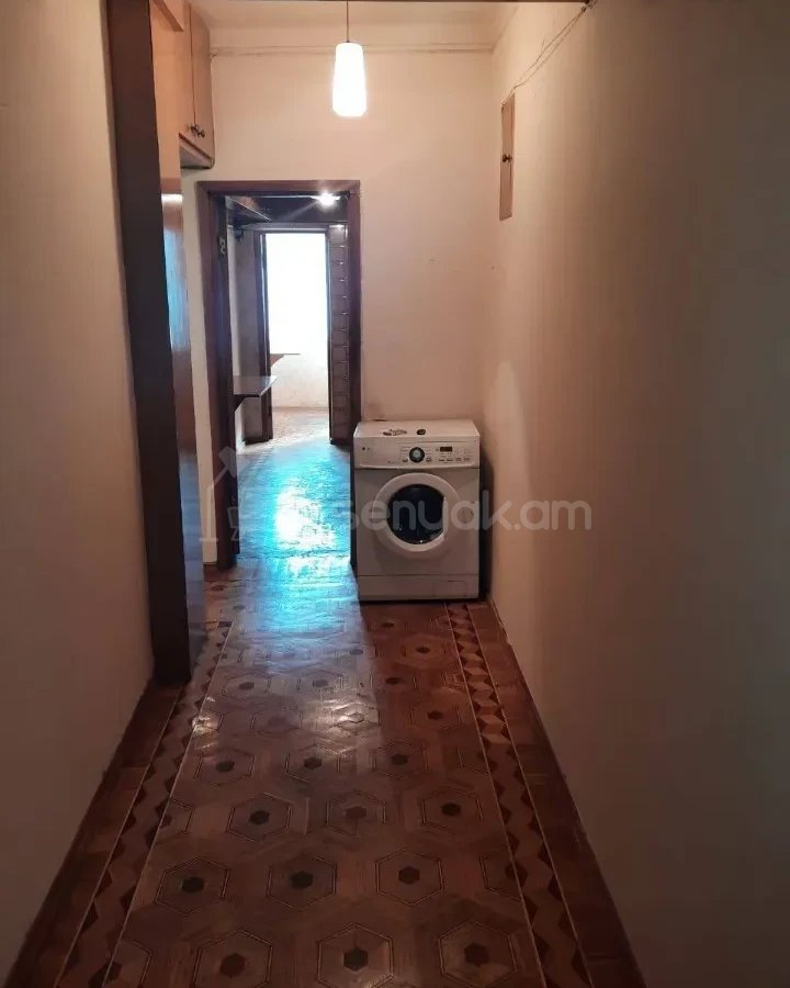 1 Սենյականոց Բնակարան Քարե Շենքում, 48քմ, 3/5 հարկ, Կոսմետիկ Վերանորոգված, Կահավորված