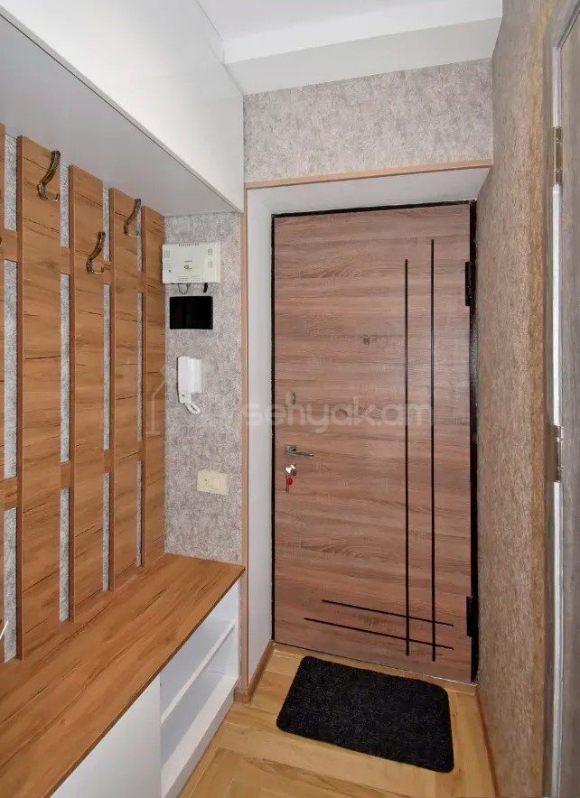 2 Սենյականոց Բնակարան Քարե Շենքում, 35քմ, 3/5 հարկ, Կապիտալ Վերանորոգված, Կահավորված, Արևկող