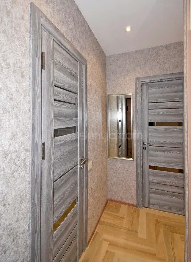 2 Սենյականոց Բնակարան Քարե Շենքում, 35քմ, 3/5 հարկ, Կապիտալ Վերանորոգված, Կահավորված, Արևկող