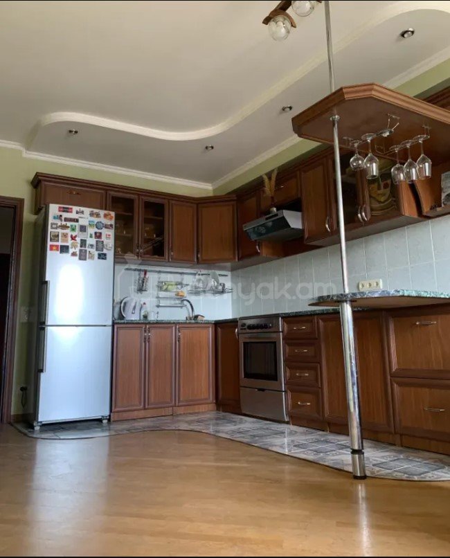 3 Սենյականոց Բնակարան, 70քմ, 13/16 հարկ, Կապիտալ Վերանորոգված, Կահավորված