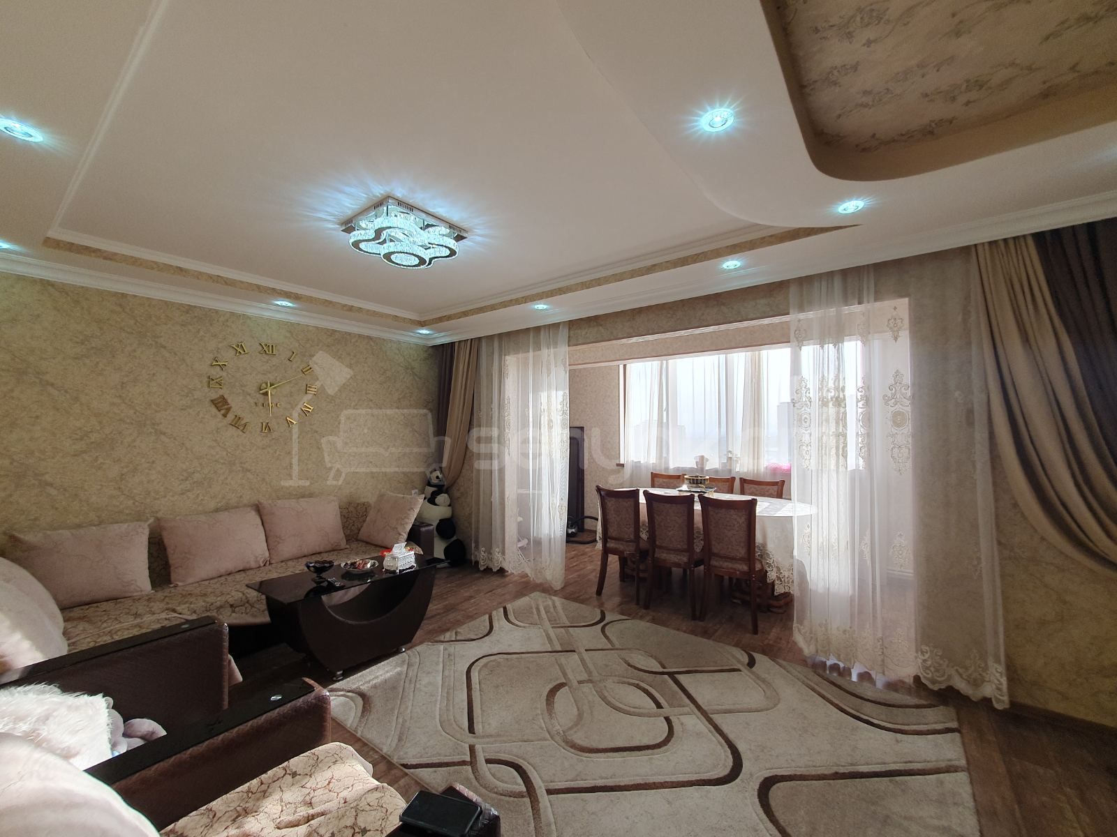 2 Սենյականոց Բնակարան, 64քմ, 3/9 հարկ, Կապիտալ Վերանորոգված, Կահավորված, Արևկող