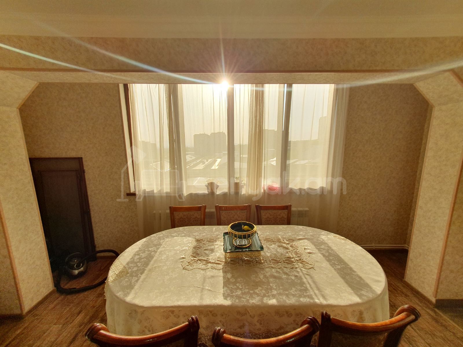 2 Սենյականոց Բնակարան, 64քմ, 3/9 հարկ, Կապիտալ Վերանորոգված, Կահավորված, Արևկող