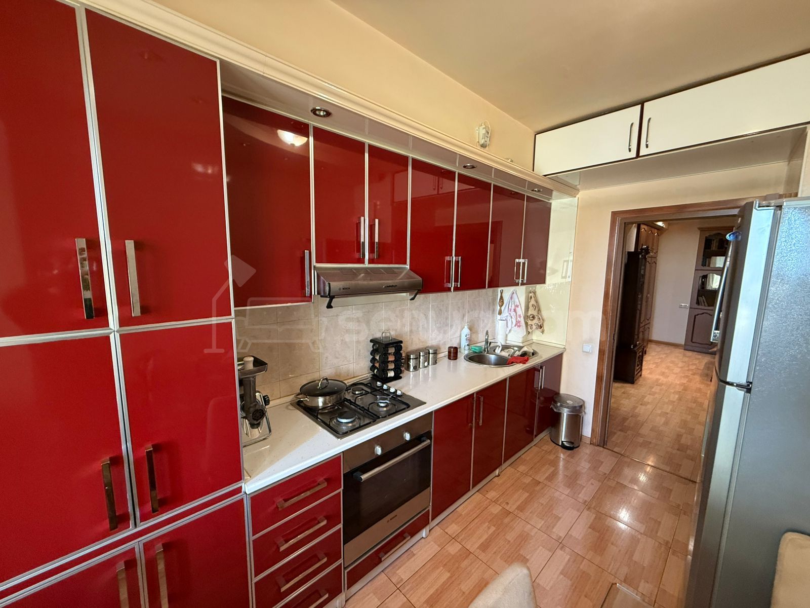 3 Սենյականոց Բնակարան, 105քմ, 11/16 հարկ, Կապիտալ Վերանորոգված, Կահավորված, Արևկող