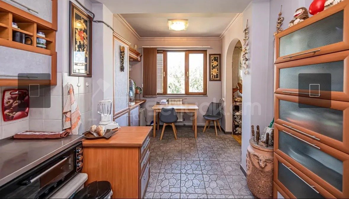 3 Սենյականոց Բնակարան, 102քմ, 8/9 հարկ, Կապիտալ Վերանորոգված