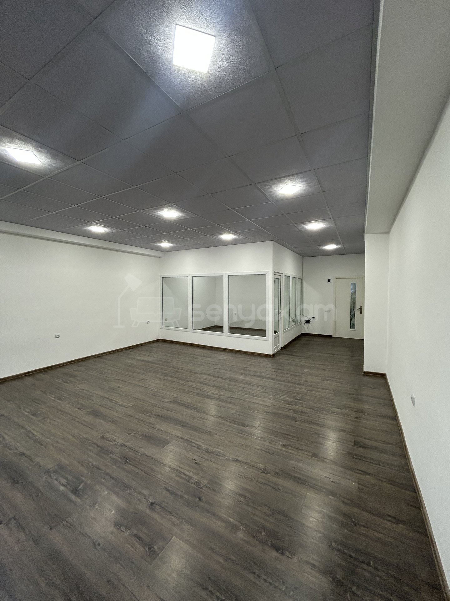 Օֆիսային Տարածք, 56քմ