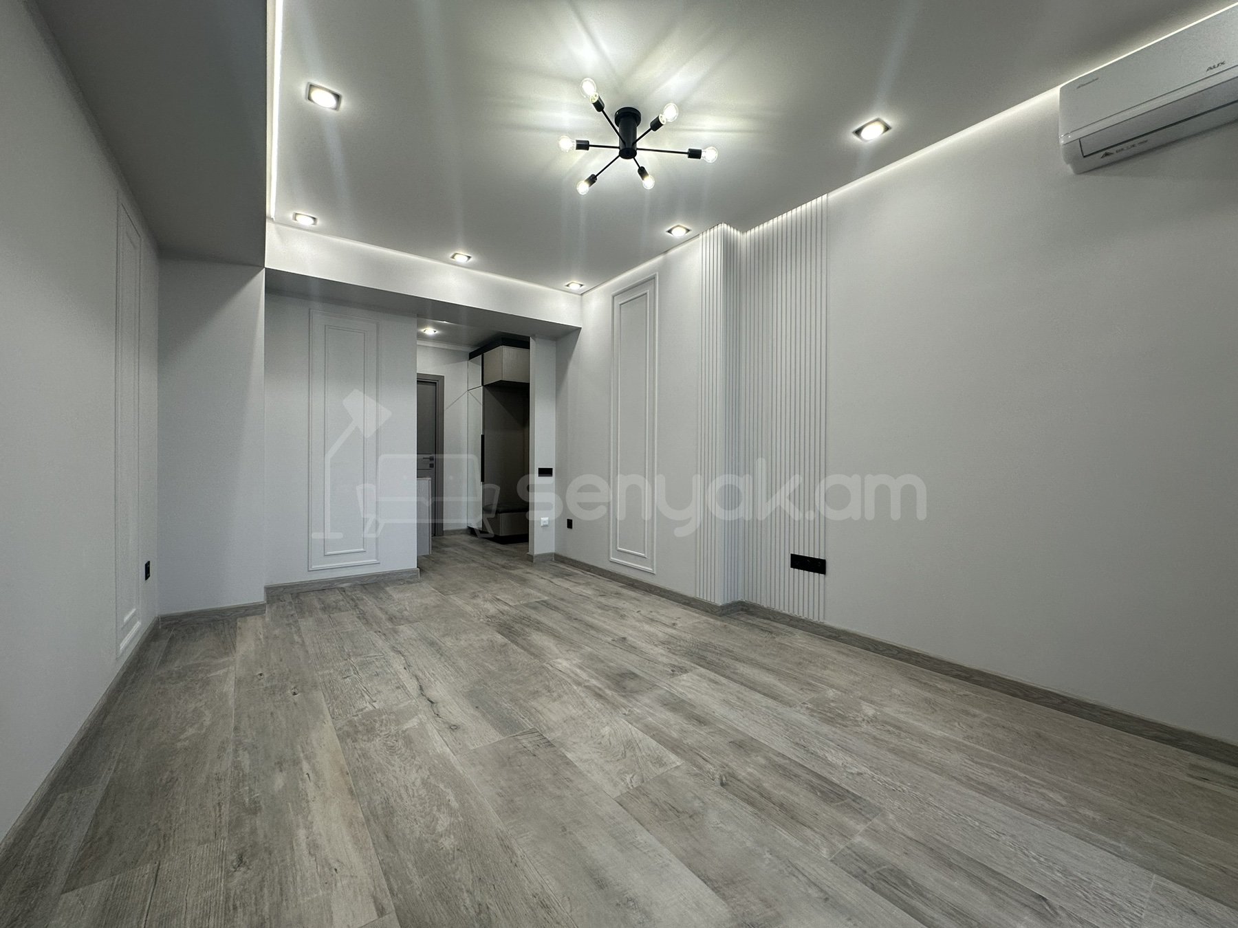 2 Սենյականոց Բնակարան Քարե Շենքում, 50քմ, 3/5 հարկ, Կապիտալ Վերանորոգված