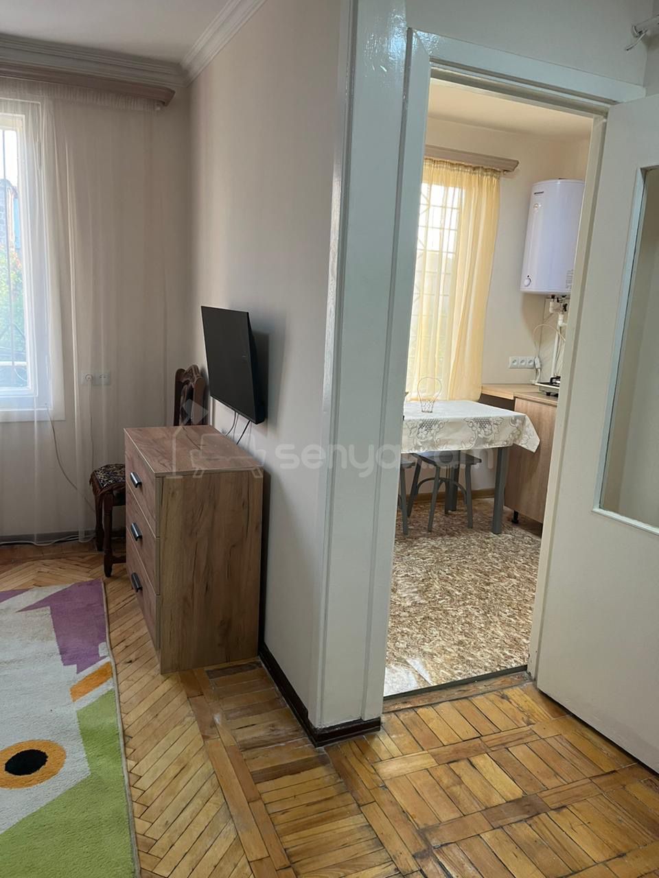 1 Սենյականոց Բնակարան Քարե Շենքում, 38քմ, 2/3 հարկ, Կոսմետիկ Վերանորոգված, Կահավորված, Արևկող