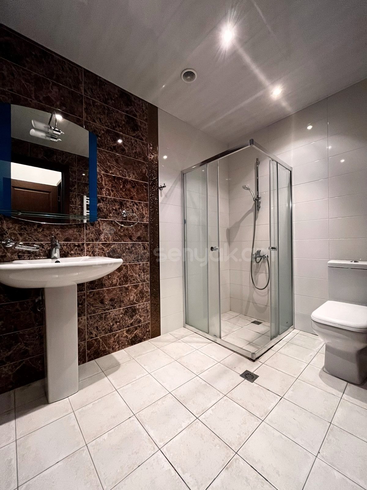 4 Սենյականոց Բնակարան Նորակառույցում, 140քմ, 8/12 հարկ, Կապիտալ Վերանորոգված, Կահավորված, Արևկող