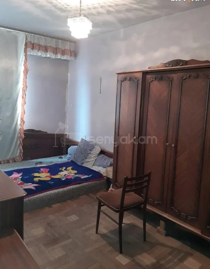 3 Սենյականոց Բնակարան, 80քմ, 4/9 հարկ, Պետական Վիճակում
