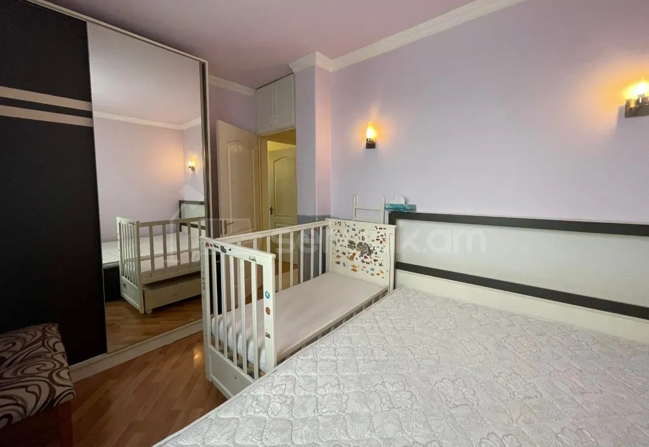 2 Սենյականոց Բնակարան Քարե Շենքում, 50քմ, 5/5 հարկ, Կապիտալ Վերանորոգված, Կահավորված, Արևկող