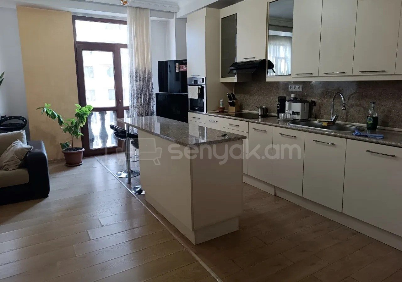 3 Սենյականոց Բնակարան Նորակառույցում, 98քմ, 6/9 հարկ, Կապիտալ Վերանորոգված, Կահավորված, Արևկող