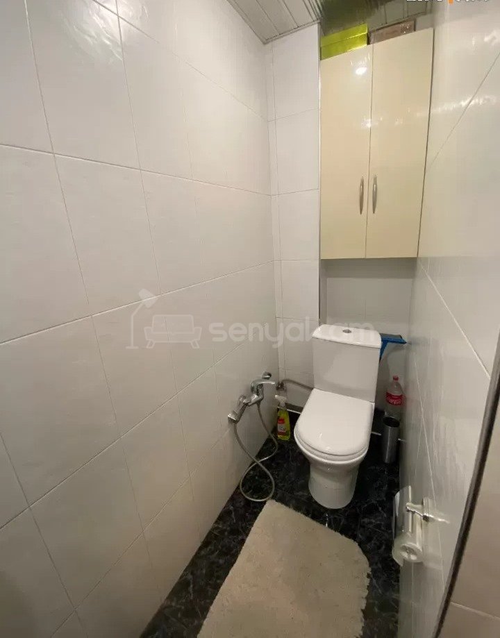 4 Սենյականոց Բնակարան Քարե Շենքում, 90քմ, 1/8 հարկ, Կապիտալ Վերանորոգված