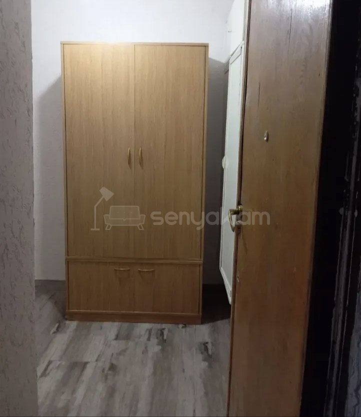 2 Սենյականոց Բնակարան Քարե Շենքում, 56քմ, 3/5 հարկ, Նորմալ Վիճակում, Կահավորված