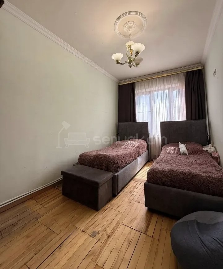 3 Սենյականոց Բնակարան, 78քմ, 3/9 հարկ, Նորմալ Վիճակում, Կահավորված, Արևկող