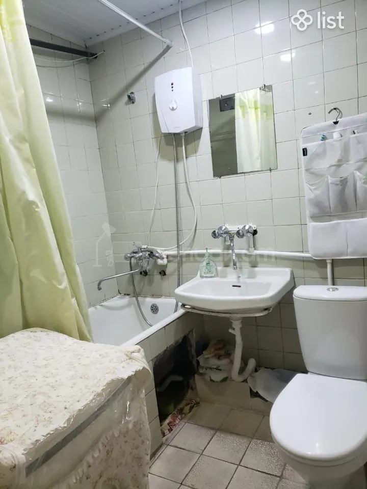 1 Սենյականոց Բնակարան, 52քմ, 3/9 հարկ, Նորմալ Վիճակում, Կահավորված, Արևկող