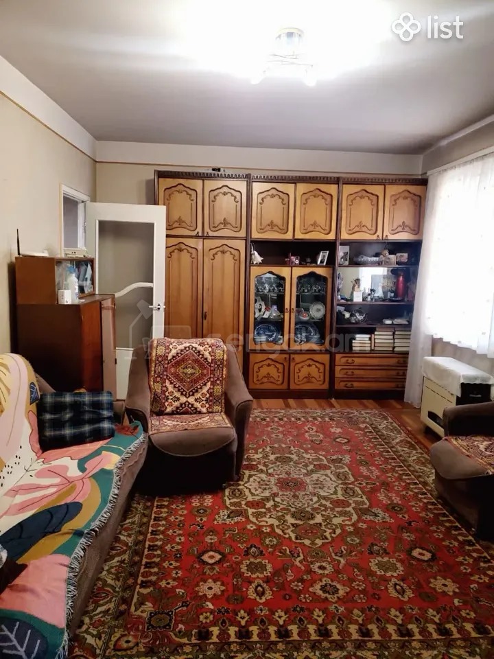 1 Սենյականոց Բնակարան, 52քմ, 3/9 հարկ, Նորմալ Վիճակում, Կահավորված, Արևկող