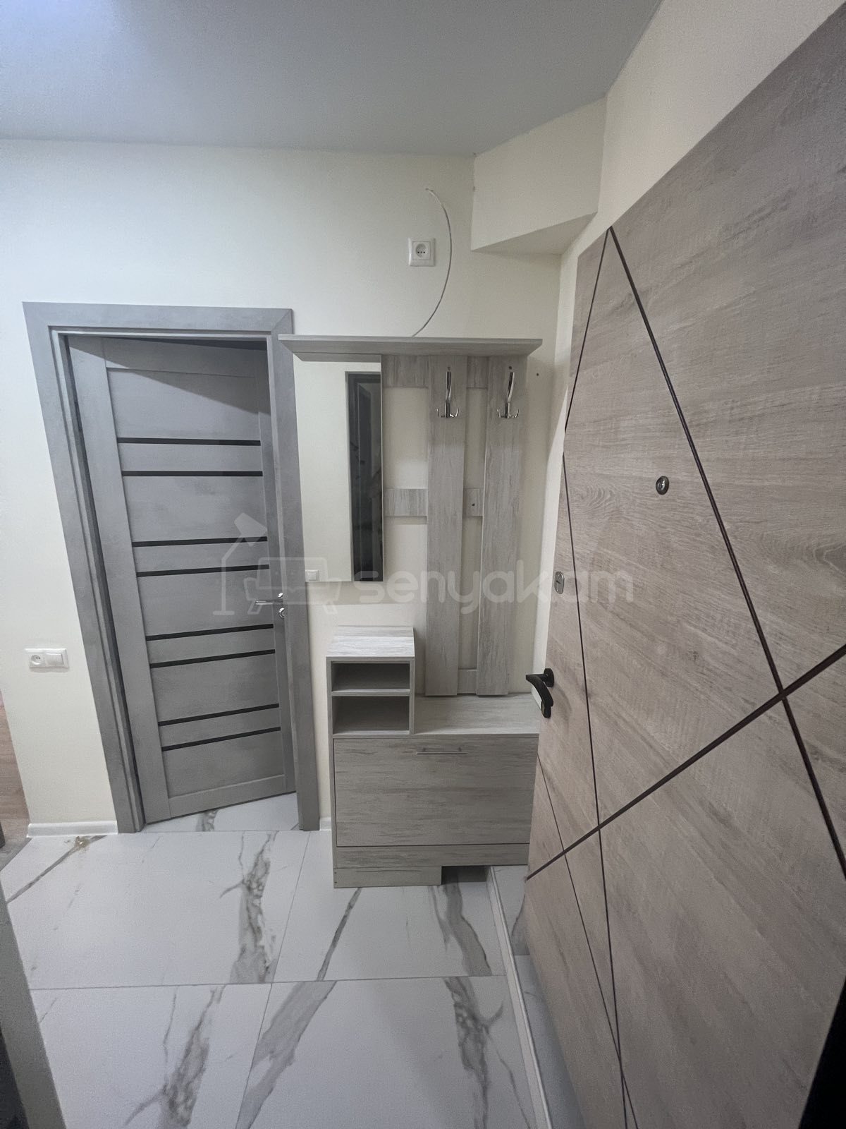 2 Սենյականոց Բնակարան, 48քմ, 2/9 հարկ, Կապիտալ Վերանորոգված, Կահավորված, Արևկող