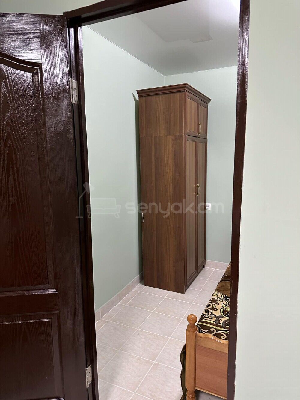 2 Սենյականոց Բնակարան Քարե Շենքում, 40քմ, 1/1 հարկ, Նորմալ Վիճակում, Կահավորված