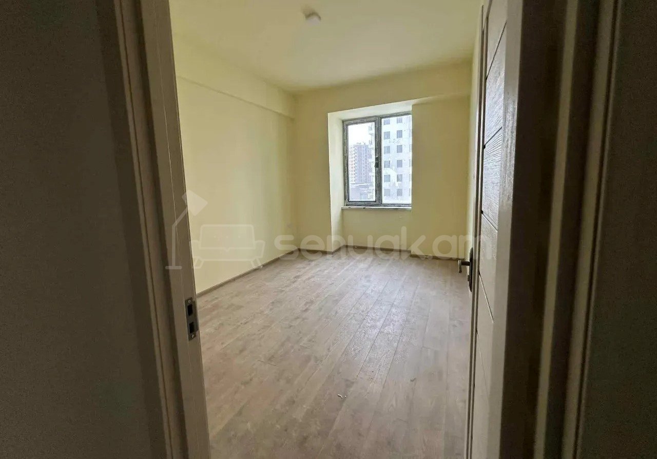 4 Սենյականոց Բնակարան Նորակառույցում, 112քմ, 3/12 հարկ, Կապիտալ Վերանորոգված