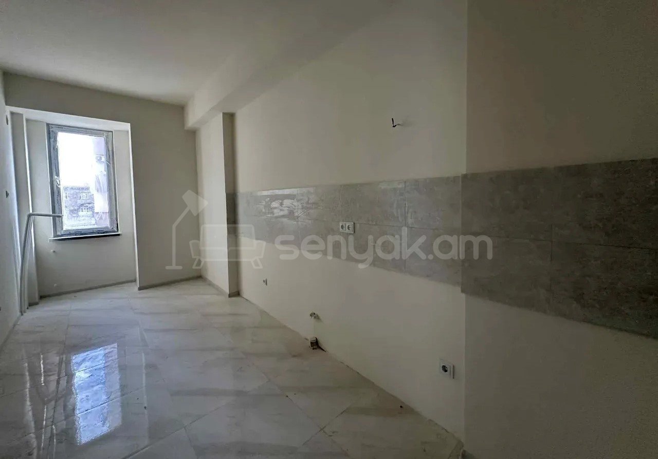 4 Սենյականոց Բնակարան Նորակառույցում, 112քմ, 3/12 հարկ, Կապիտալ Վերանորոգված