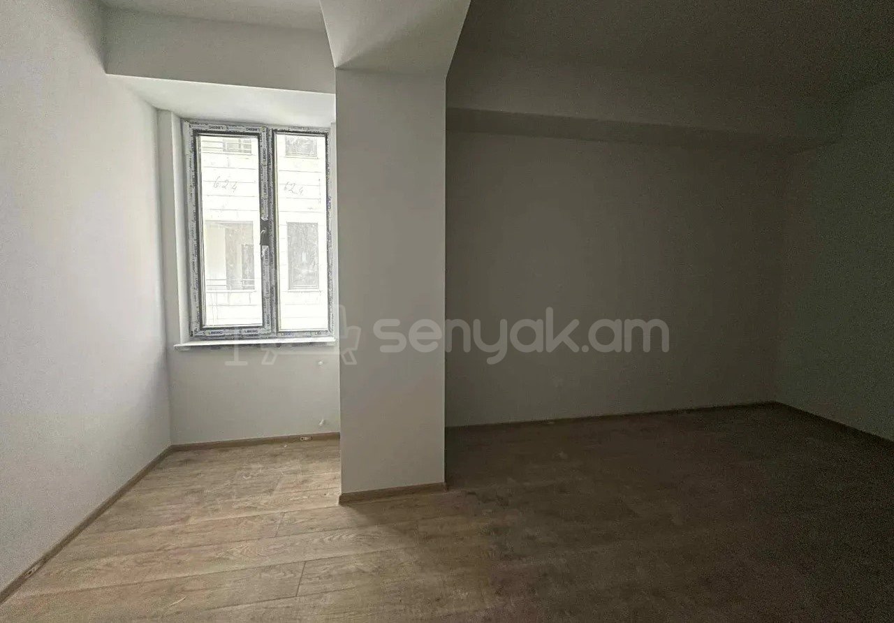 4 Սենյականոց Բնակարան Նորակառույցում, 112քմ, 3/12 հարկ, Կապիտալ Վերանորոգված
