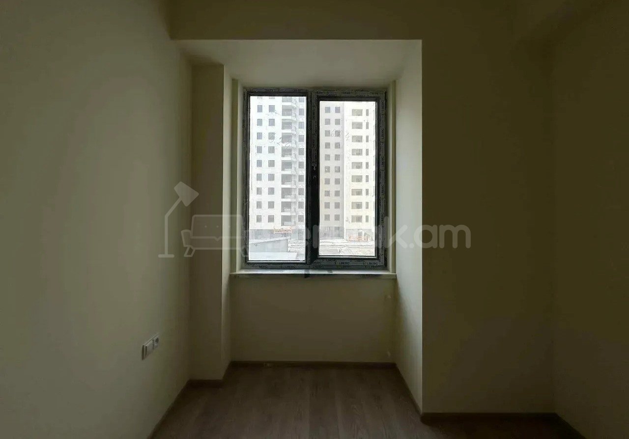 4 Սենյականոց Բնակարան Նորակառույցում, 112քմ, 3/12 հարկ, Կապիտալ Վերանորոգված