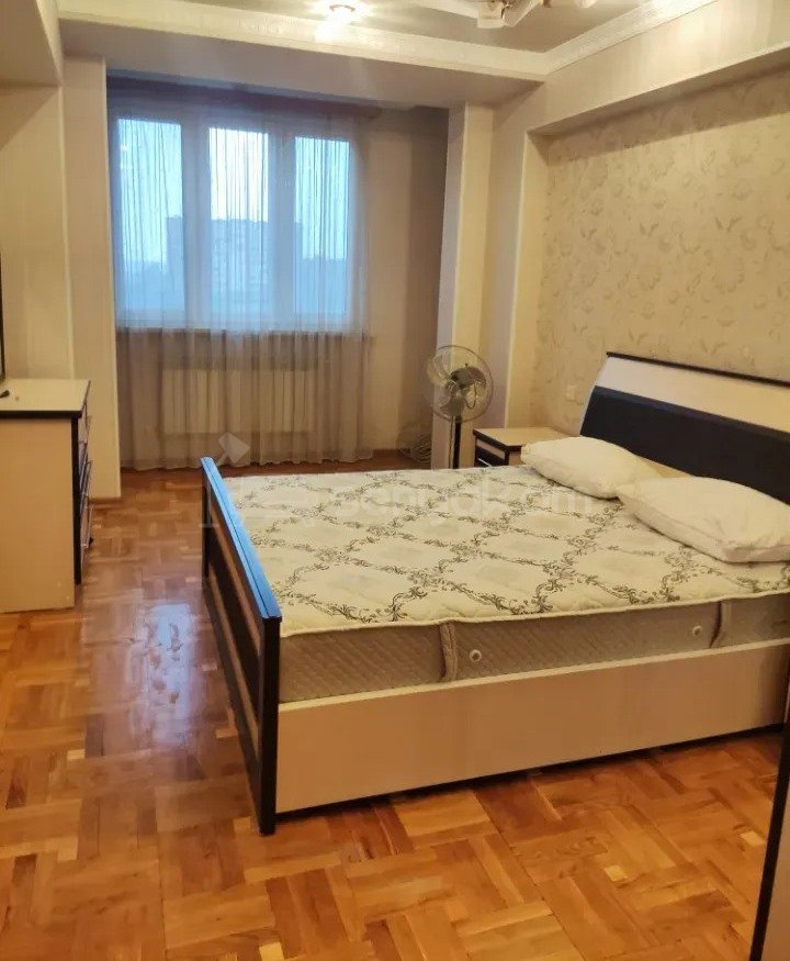 4 Սենյականոց Բնակարան Քարե Շենքում, 93քմ, 4/9 հարկ, Կապիտալ Վերանորոգված, Կահավորված, Արևկող