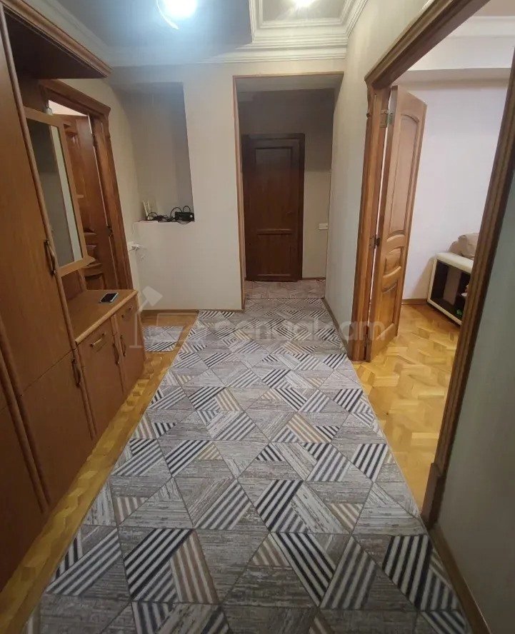 4 Սենյականոց Բնակարան Քարե Շենքում, 93քմ, 4/9 հարկ, Կապիտալ Վերանորոգված, Կահավորված, Արևկող