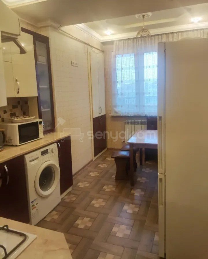 4 Սենյականոց Բնակարան Քարե Շենքում, 93քմ, 4/9 հարկ, Կապիտալ Վերանորոգված, Կահավորված, Արևկող