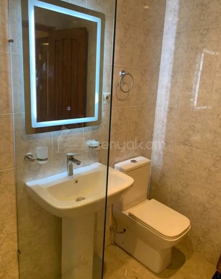 4 Սենյականոց Բնակարան Նորակառույցում, 120քմ, 6/9 հարկ, Կապիտալ Վերանորոգված