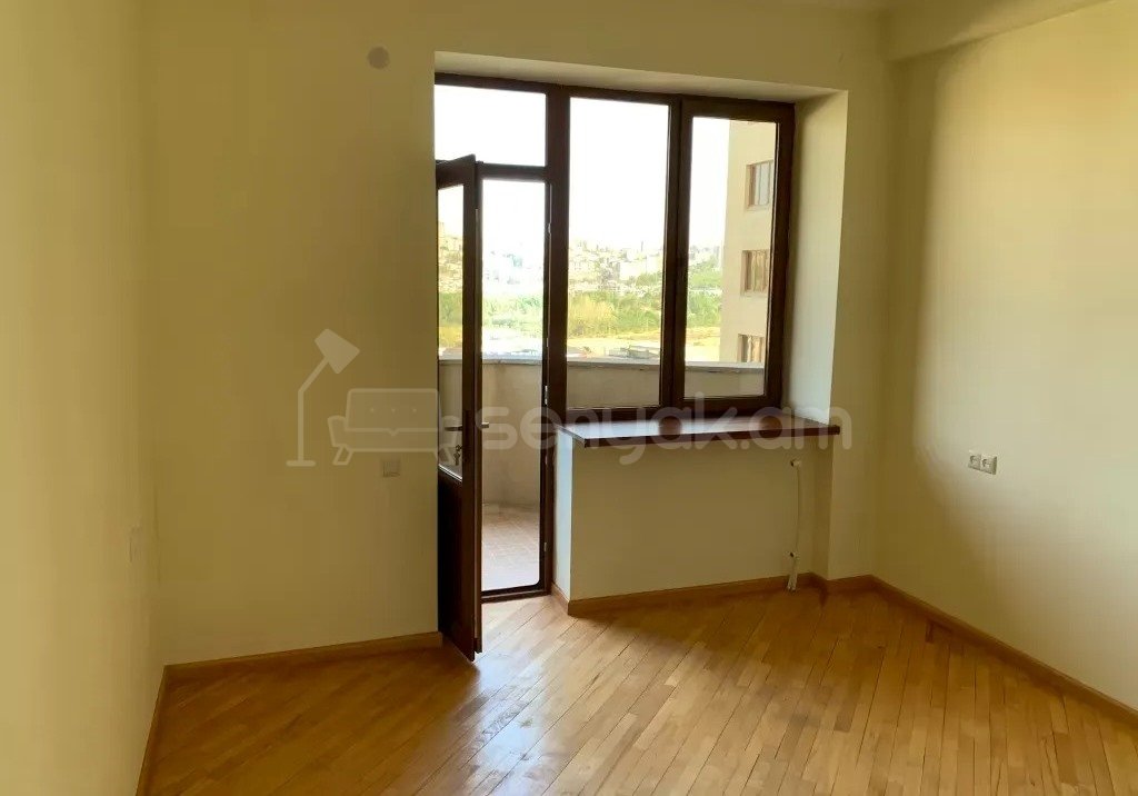 4 Սենյականոց Բնակարան Նորակառույցում, 120քմ, 6/9 հարկ, Կապիտալ Վերանորոգված