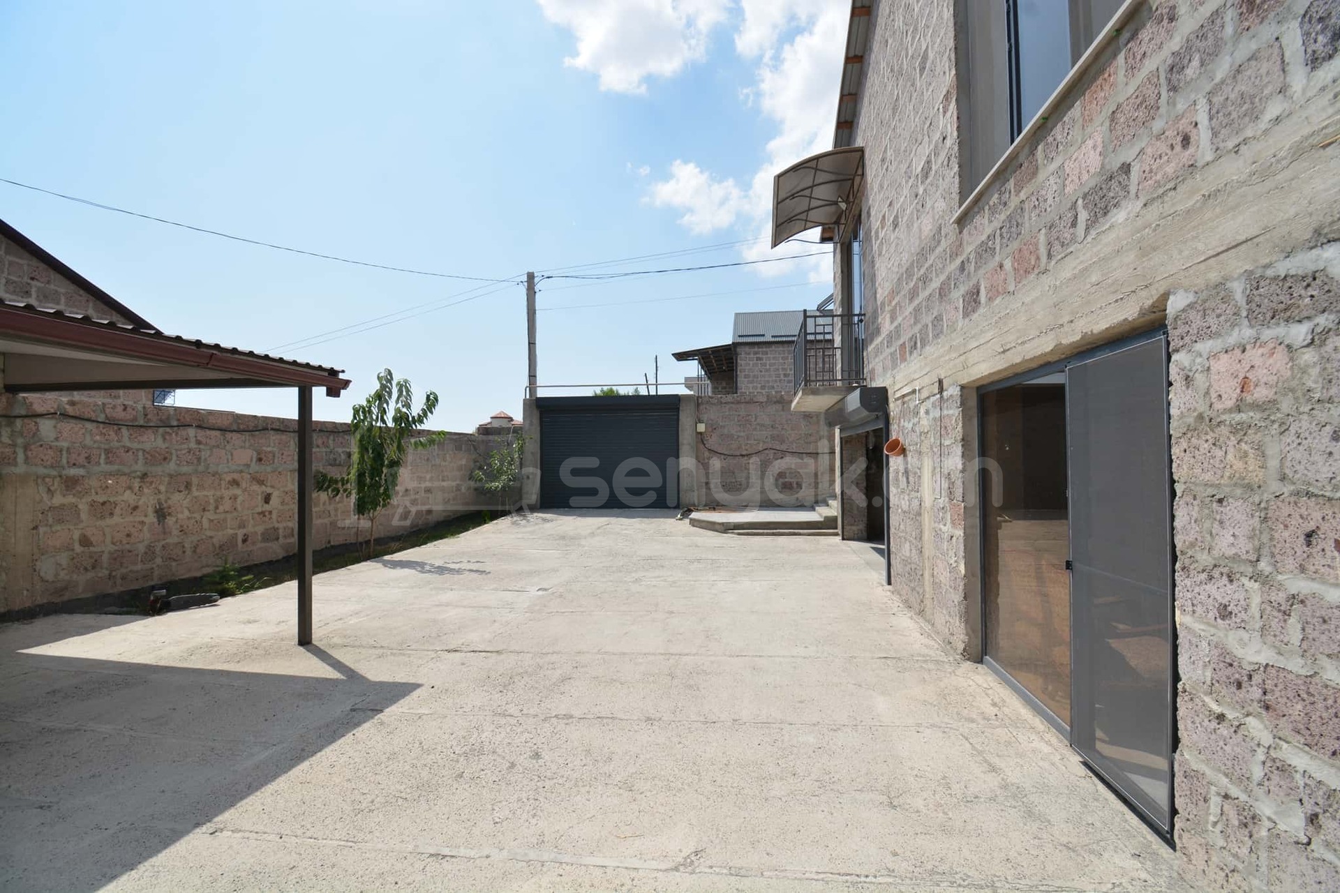 5 Սենյականոց Առանձնատուն, 168քմ, Ավտոտնակով