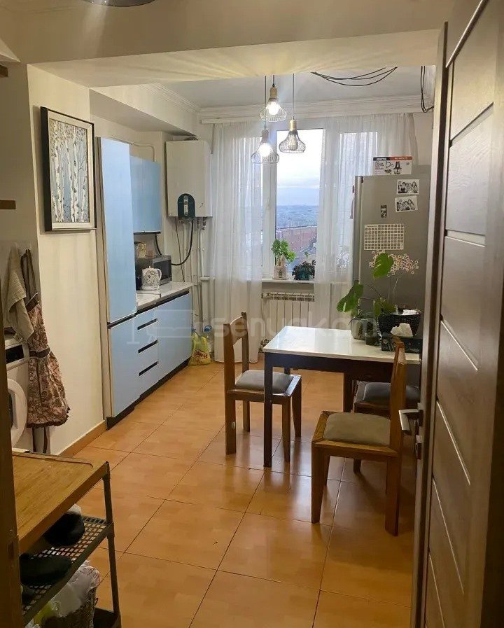 3 Սենյականոց Բնակարան Քարե Շենքում, 100քմ, 9/9 հարկ, Կապիտալ Վերանորոգված, Կահավորված, Արևկող