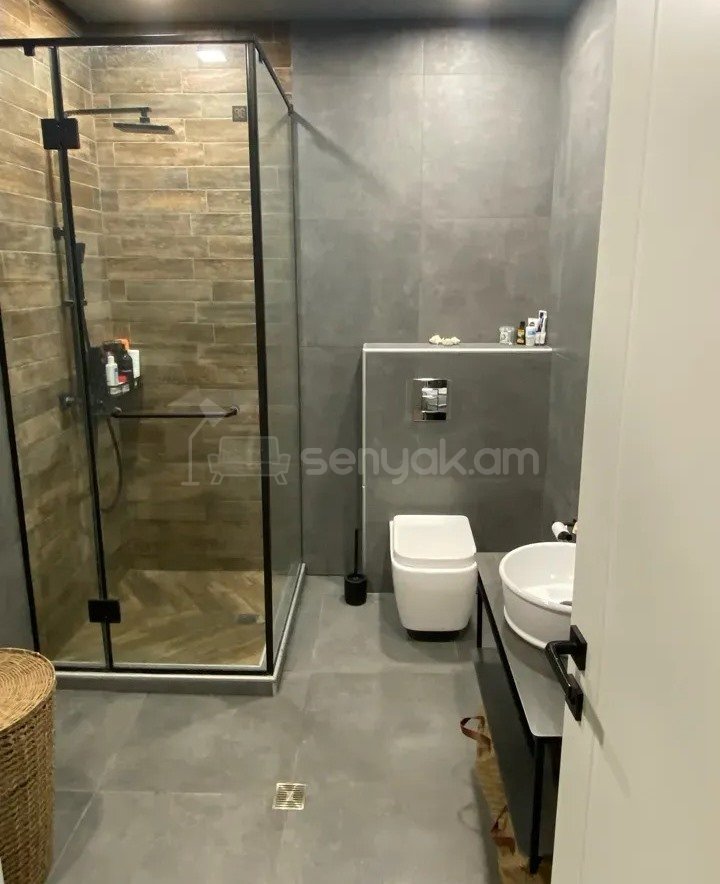 2 Սենյականոց Բնակարան Նորակառույցում, 60քմ, 8/8 հարկ, Կապիտալ Վերանորոգված, Կահավորված, Արևկող