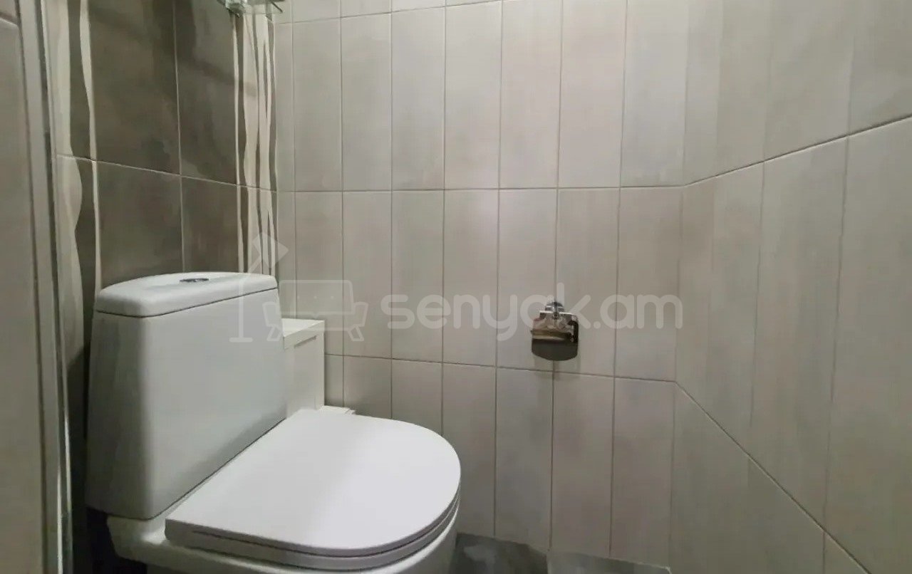 4 Սենյականոց Բնակարան Քարե Շենքում, 97քմ, 8/9 հարկ, Կապիտալ Վերանորոգված, Կահավորված, Արևկող