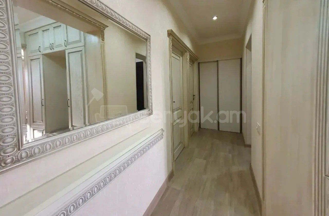 4 Սենյականոց Բնակարան Քարե Շենքում, 97քմ, 8/9 հարկ, Կապիտալ Վերանորոգված, Կահավորված, Արևկող