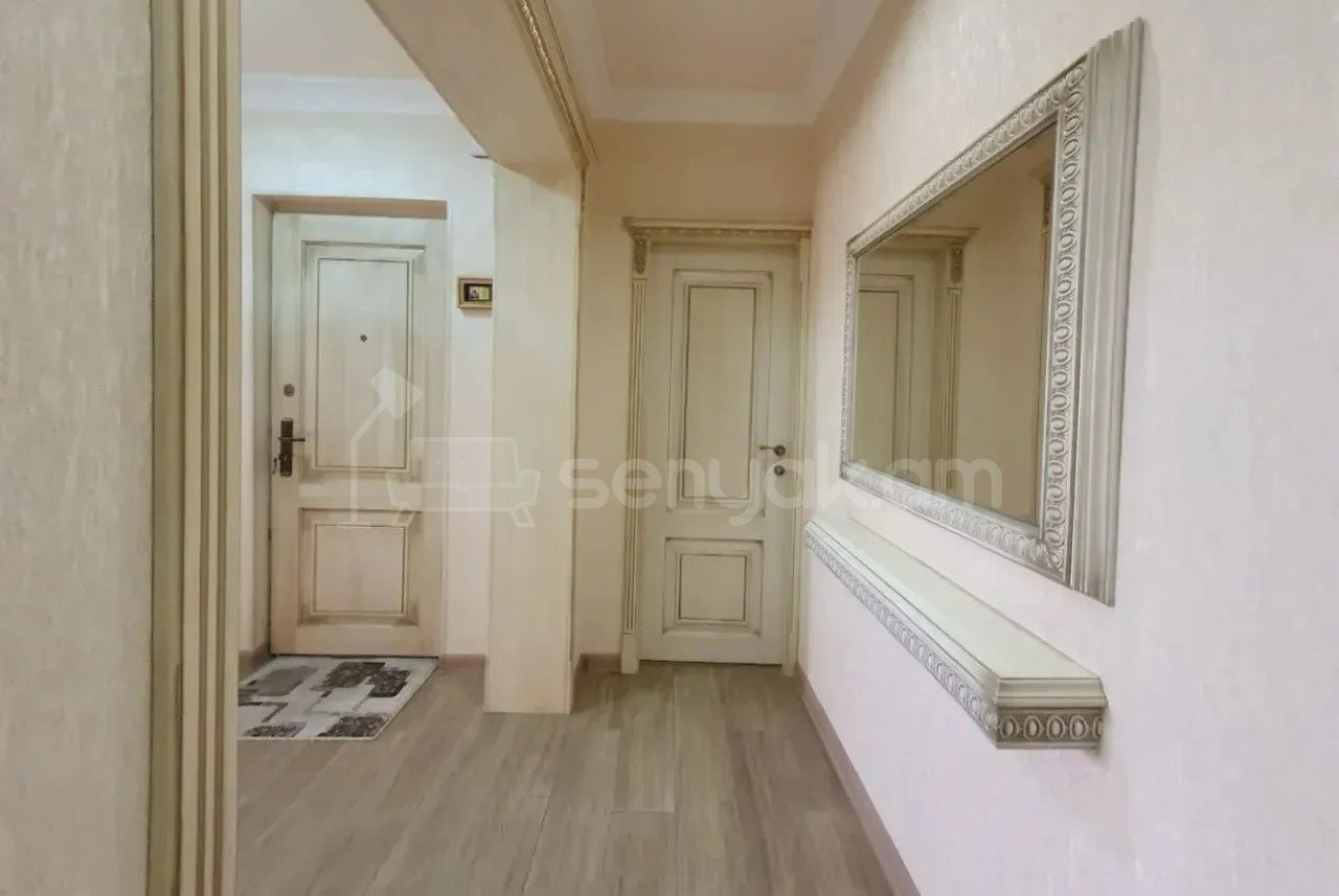 4 Սենյականոց Բնակարան Քարե Շենքում, 97քմ, 8/9 հարկ, Կապիտալ Վերանորոգված, Կահավորված, Արևկող