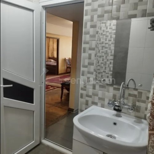 2 Սենյականոց Բնակարան Քարե Շենքում, 56քմ, 4/5 հարկ, Կապիտալ Վերանորոգված, Կահավորված, Արևկող